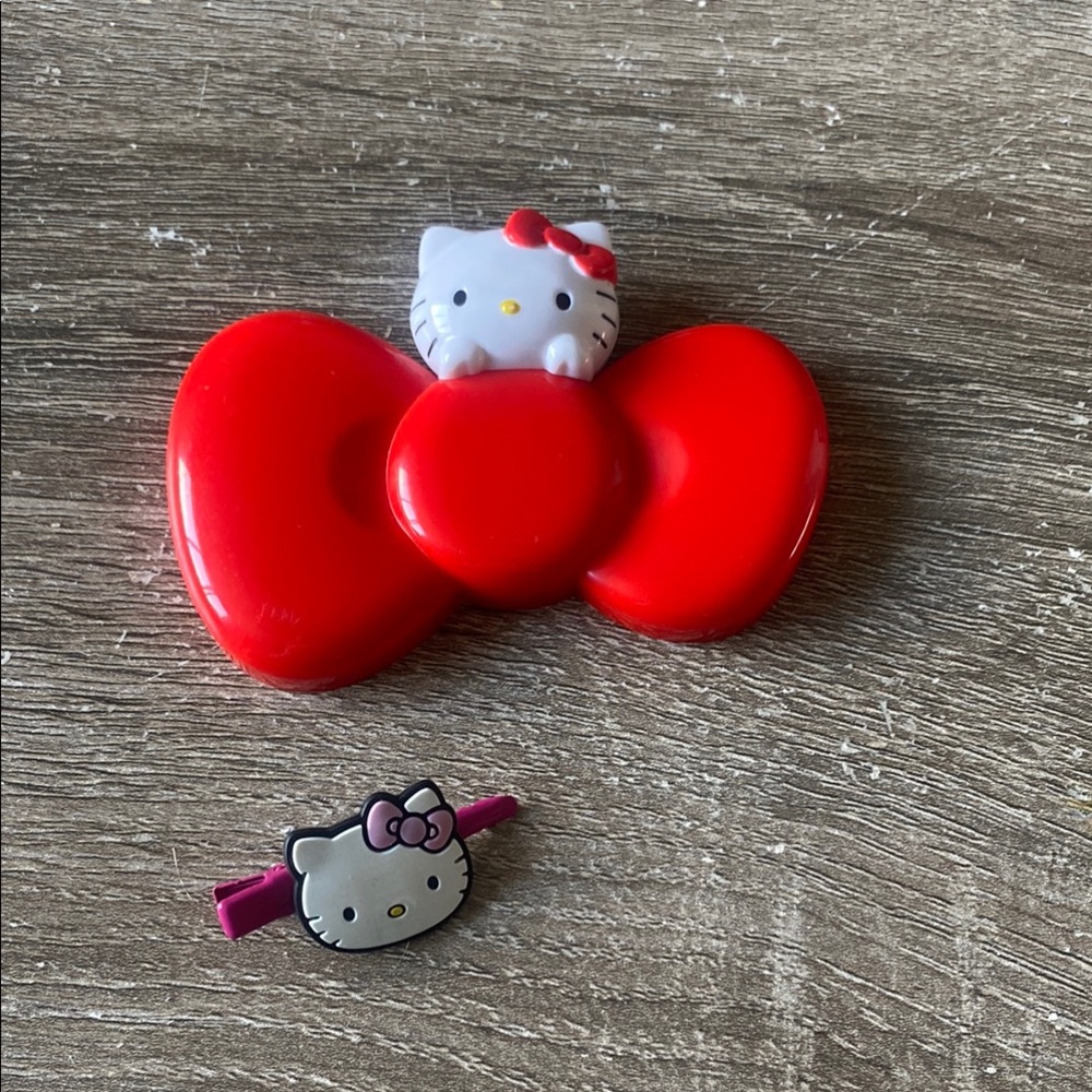 Hello Kitty Red Hair Bow Mirror and Hair Pin Set